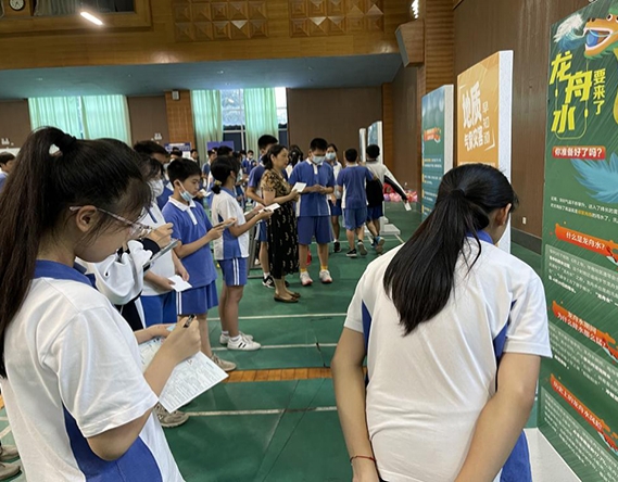 科普進(jìn)校園，防災(zāi)減災(zāi)伴我行——深圳市氣象局開展“我為群眾辦實事”系列之防災(zāi)減災(zāi)進(jìn)校園宣傳活動
